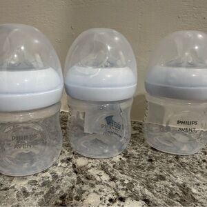 Philips Clear Baby Bottle with White Cap - 3 4OZ Bottles